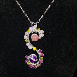 Elegant Handnade Multi-Color Pendant Necklace